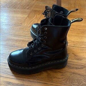 Platform Dr Marten Boots